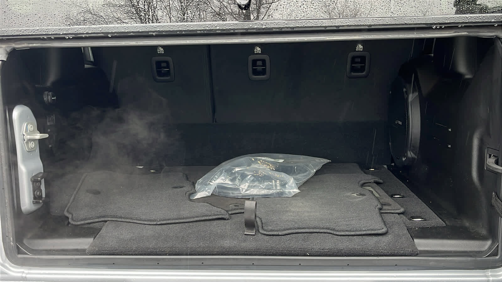 Used 2024 Jeep Wrangler High Altitude image 30