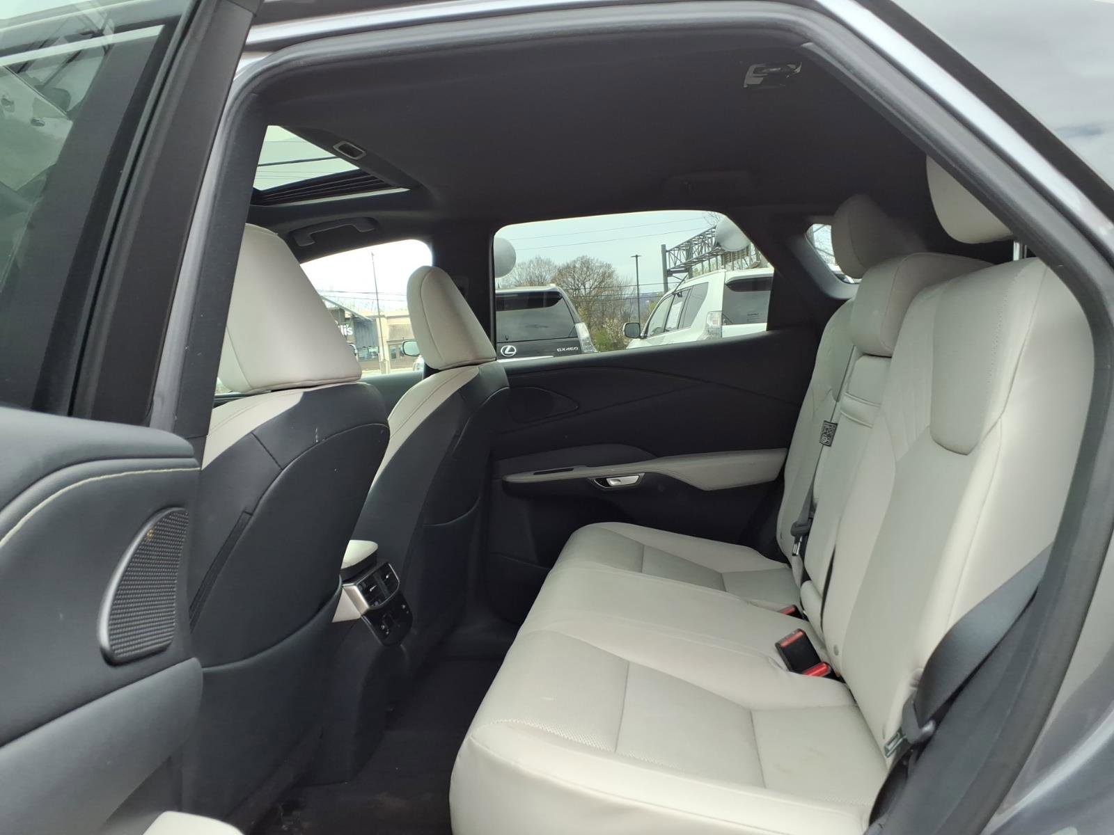 Used 2023 Lexus RX 350 Premium w/ Accessory Package (Z1) AWD/4WD image 15