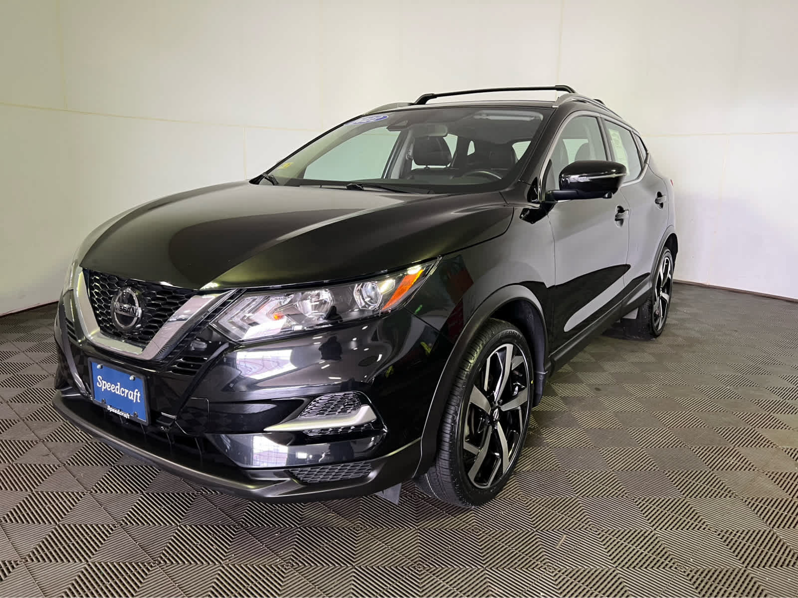 Certified 2022 Nissan Rogue Sport SL AWD/4WD image 3