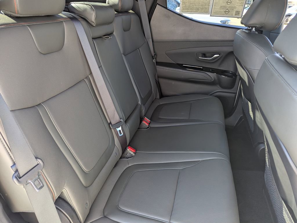 Used 2025 Hyundai Santa Cruz Limited image 21