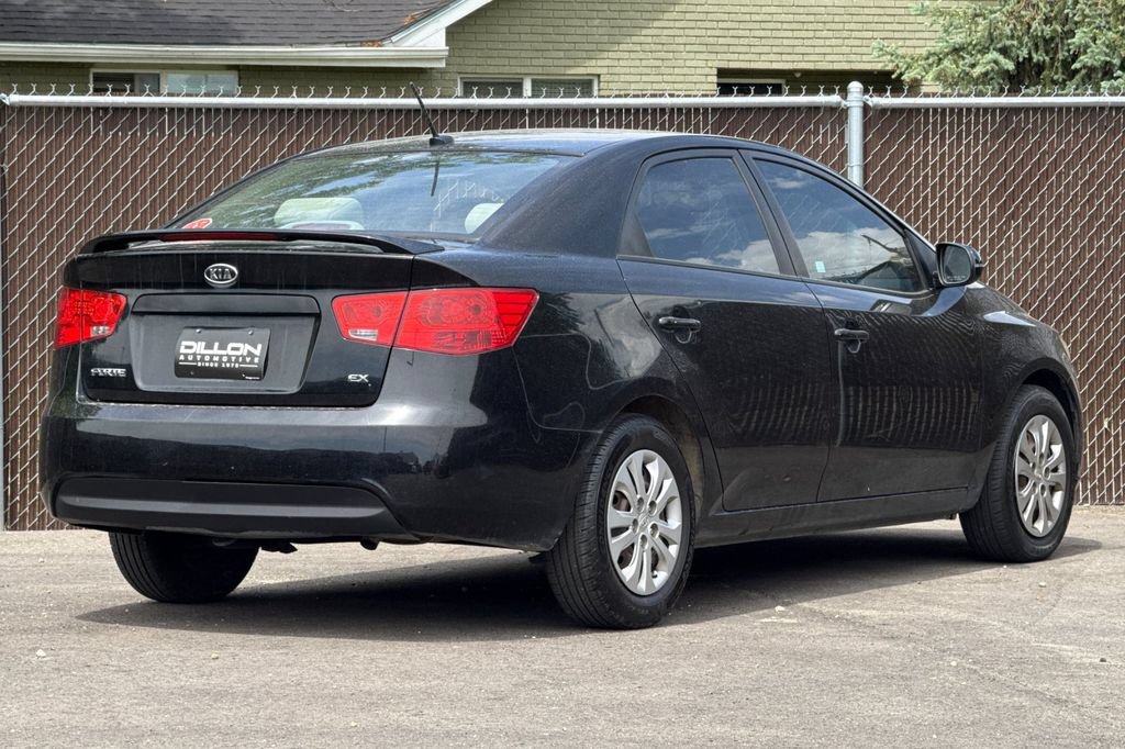 Used 2011 Kia Forte EX FWD image 4