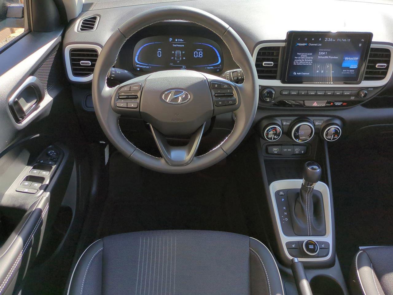 Certified 2024 Hyundai Venue Limited image 23