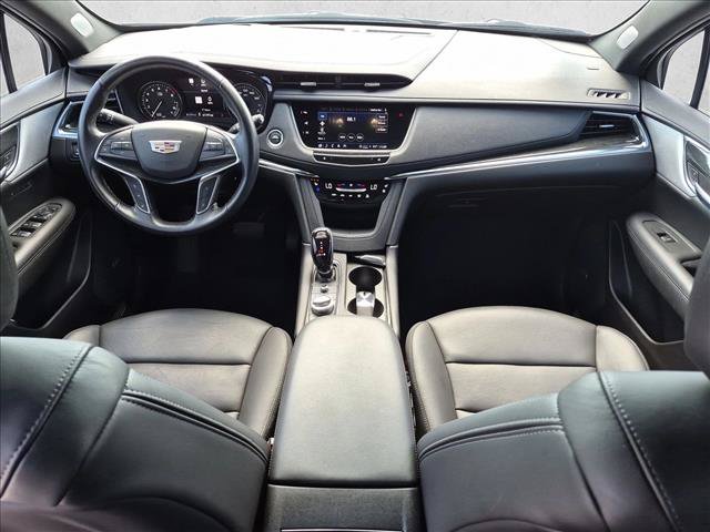 Used 2022 Cadillac XT5 Premium Luxury w/ Technology Package FWD image 17