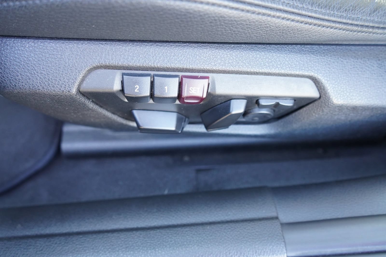 Used 2015 BMW 335i Sedan RWD image 14