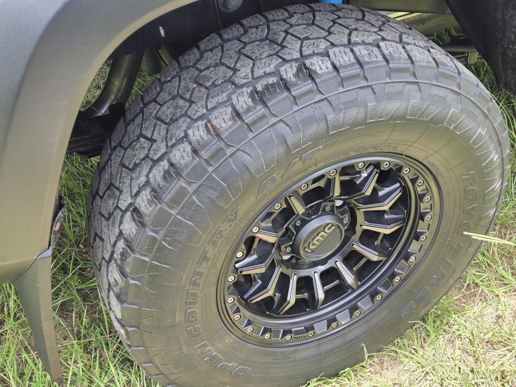 Used 2020 Toyota Tacoma TRD Off-Road AWD/4WD image 8