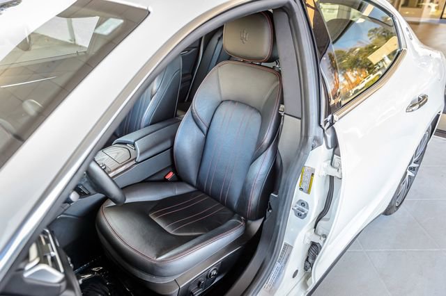Used 2019 Maserati Ghibli S image 39