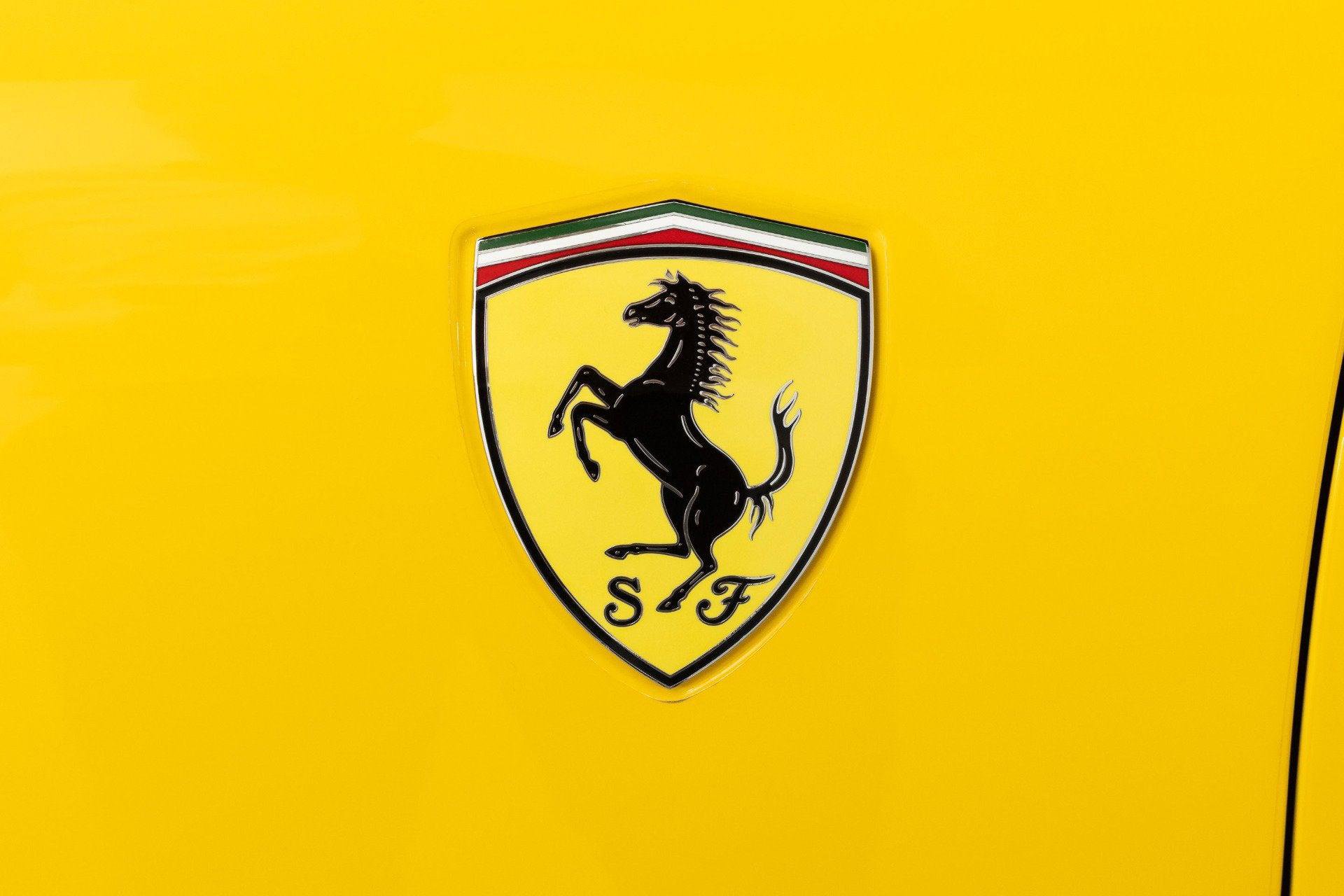 Certified 2020 Ferrari Portofino RWD image 31
