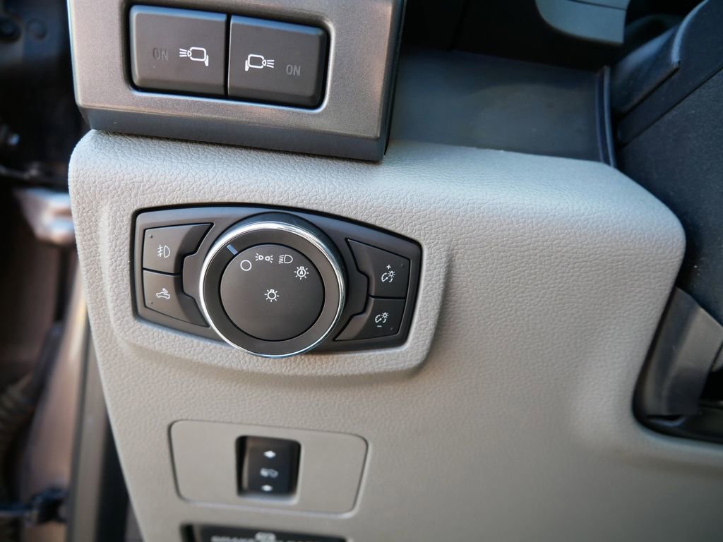 Used 2021 Ford F450 XLT w/ XLT Premium Package AWD/4WD image 11