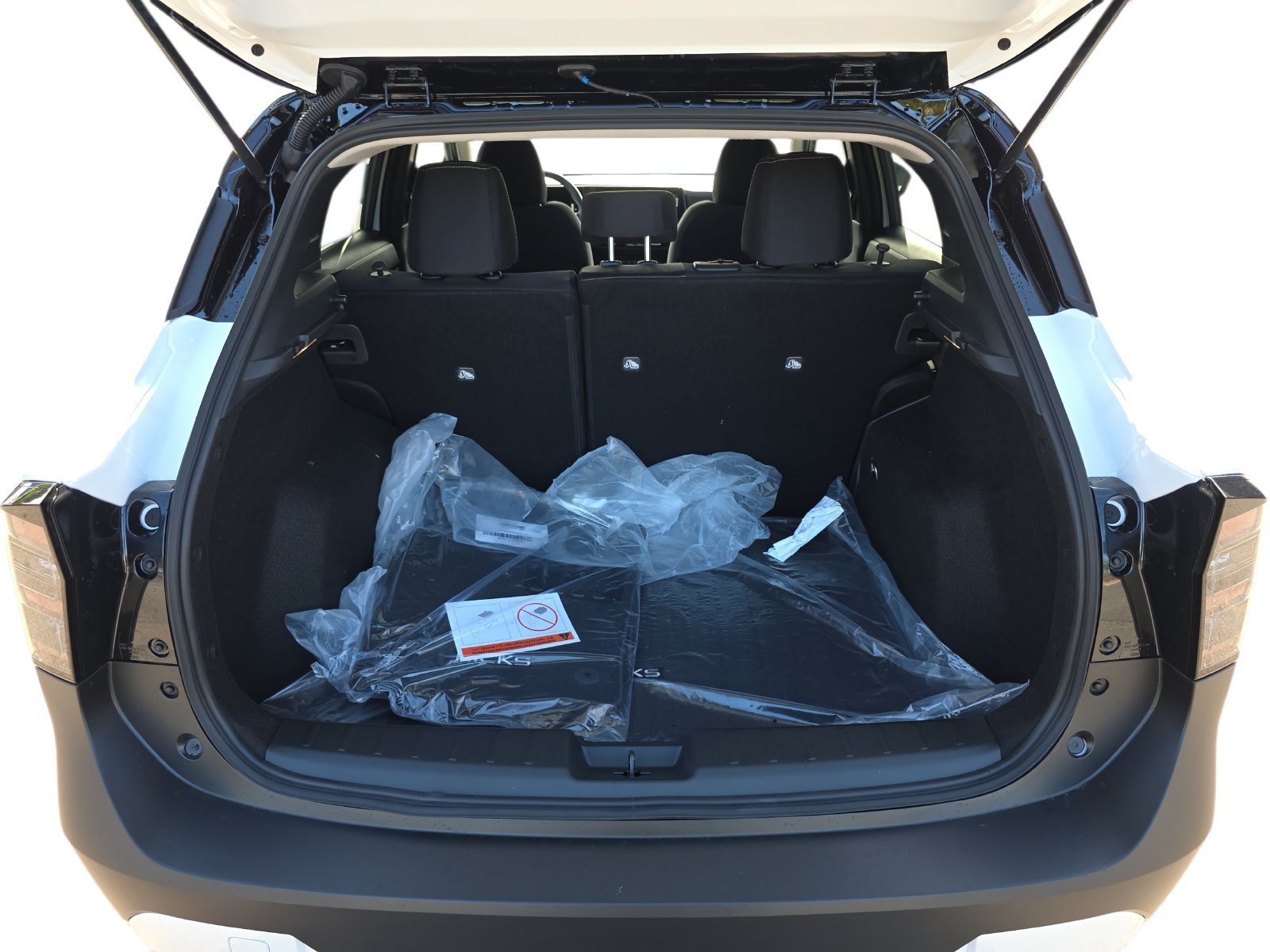 New 2027 Nissan Kicks SV w/ SV Premium Package FWD image 29