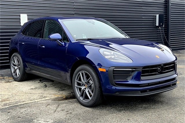 New 2025 Porsche Macan image 12