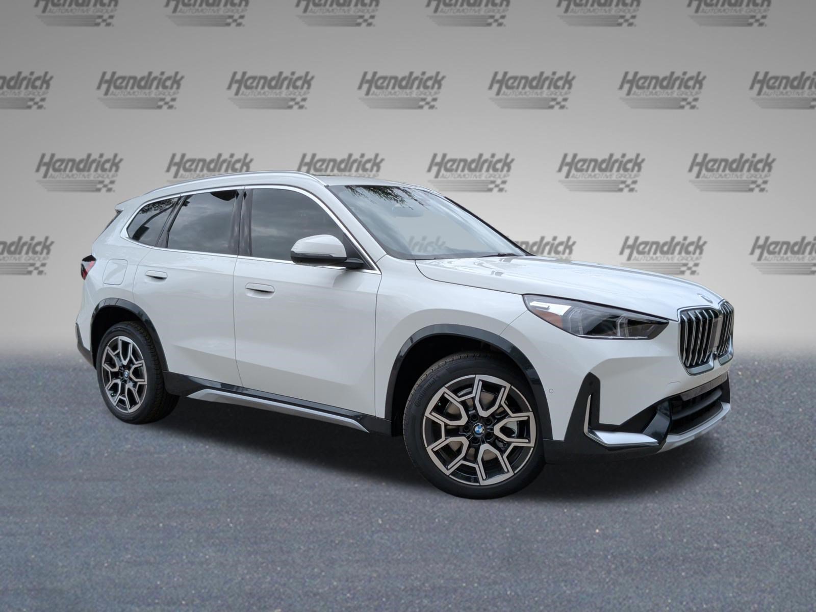 Used 2027 BMW X1 xDrive28i w/ Technology Package AWD/4WD image 2