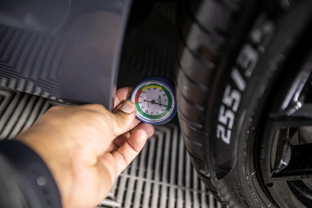 Used 2023 BMW 330e xDrive w/ M Sport Package image 40