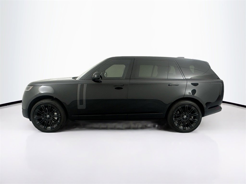 Used 2024 Land Rover Range Rover Long Wheelbase SE image 8