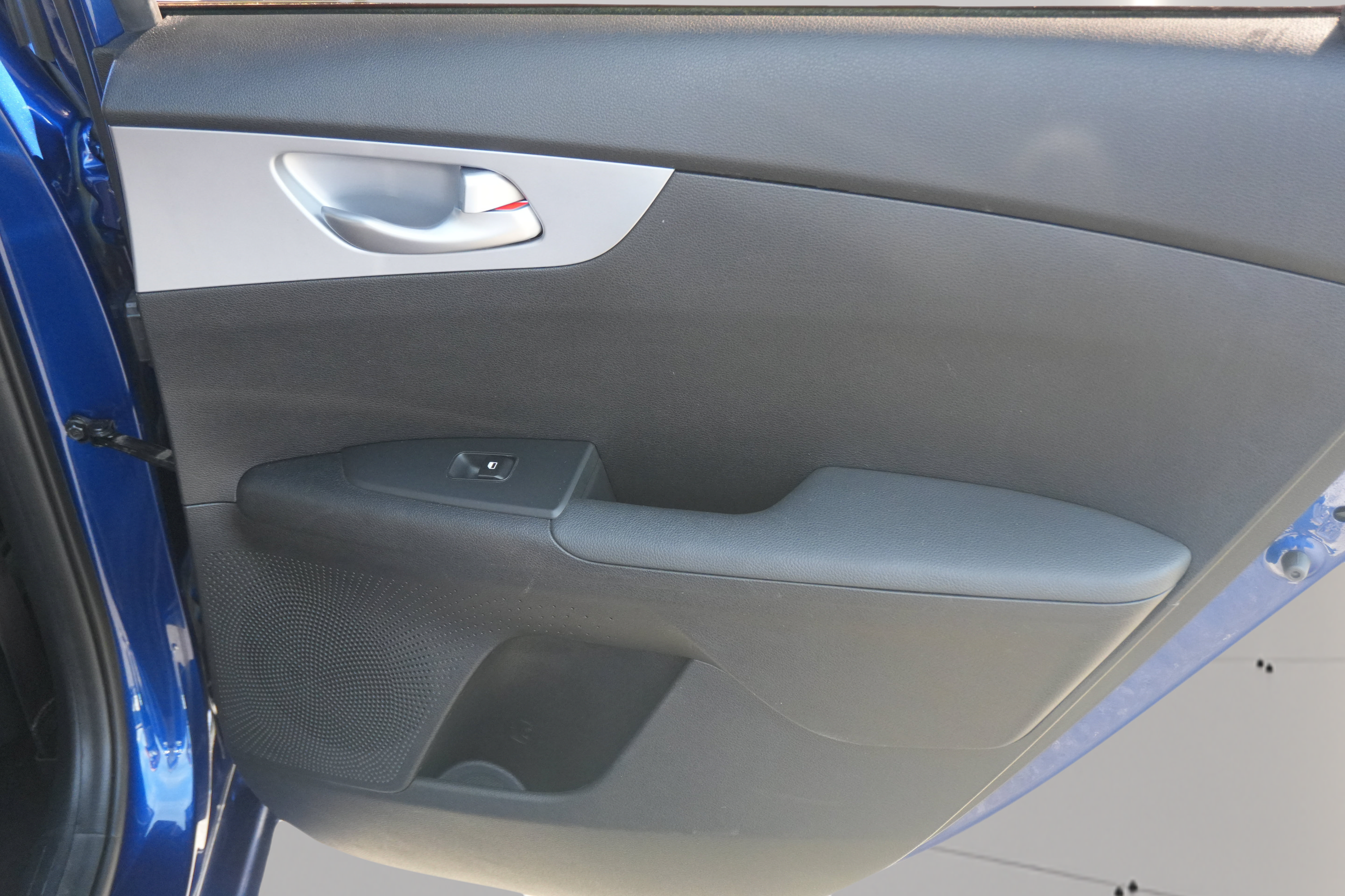 Used 2023 Kia Forte LXS FWD image 28