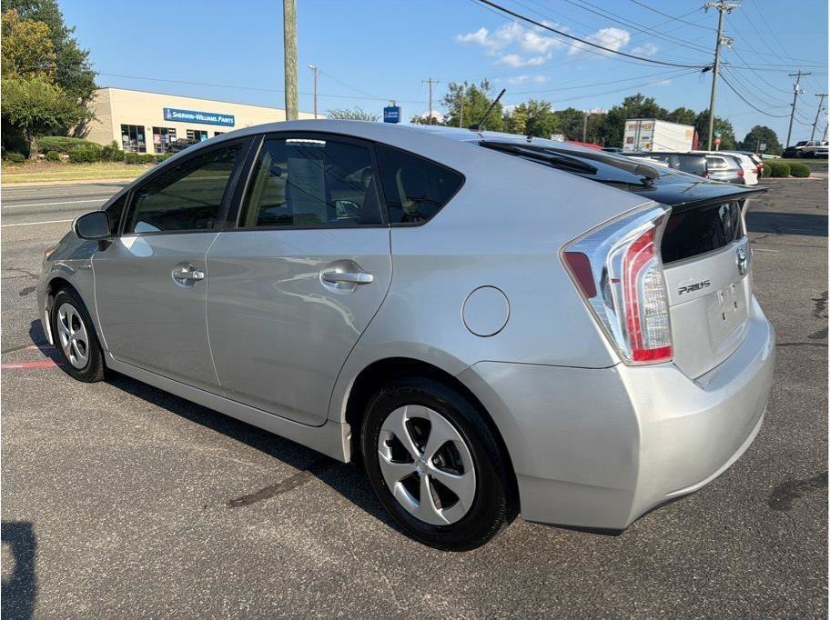 Used 2013 Toyota Prius Two FWD image 4