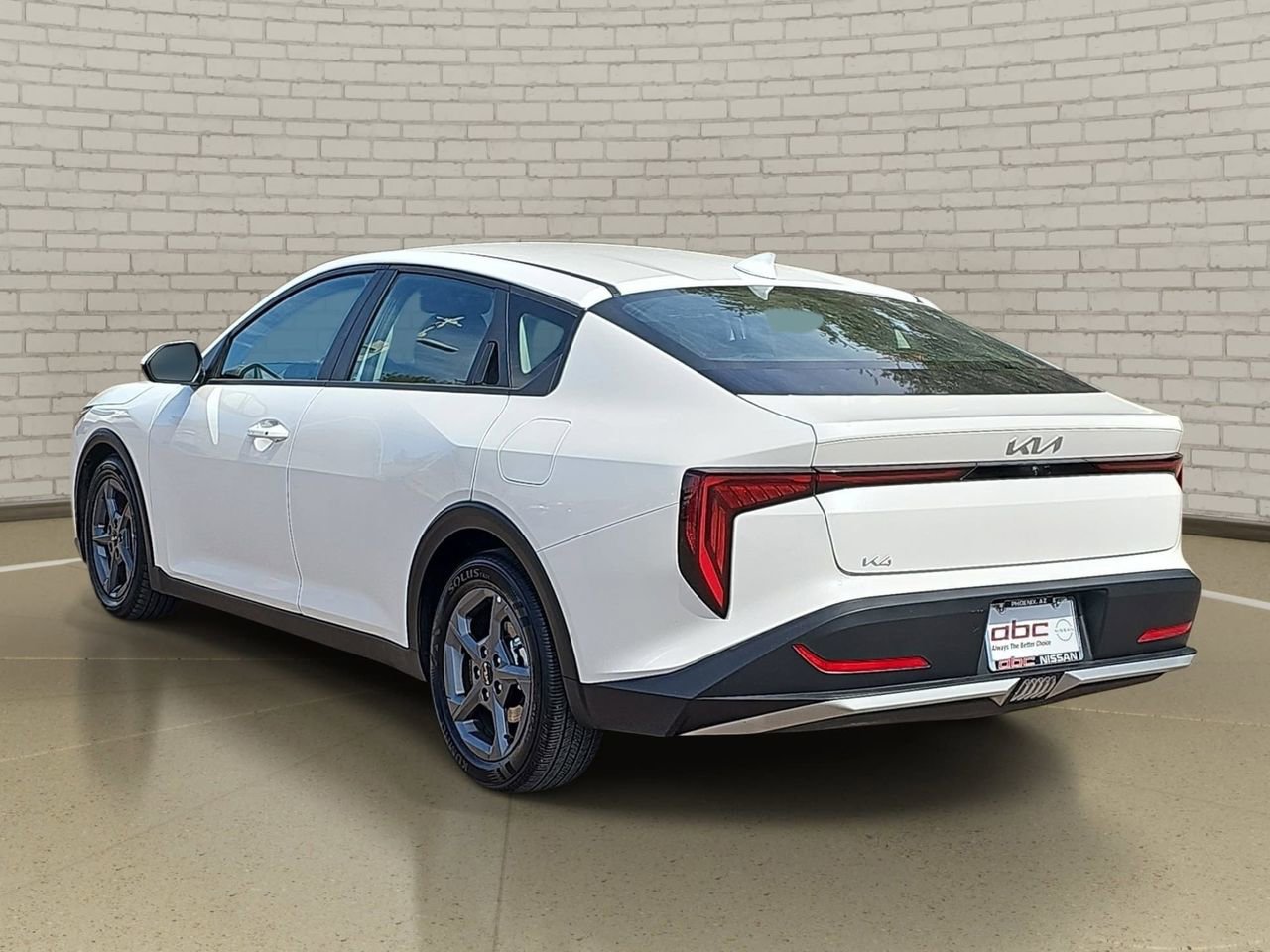 Used 2025 Kia K4 LXS FWD image 7