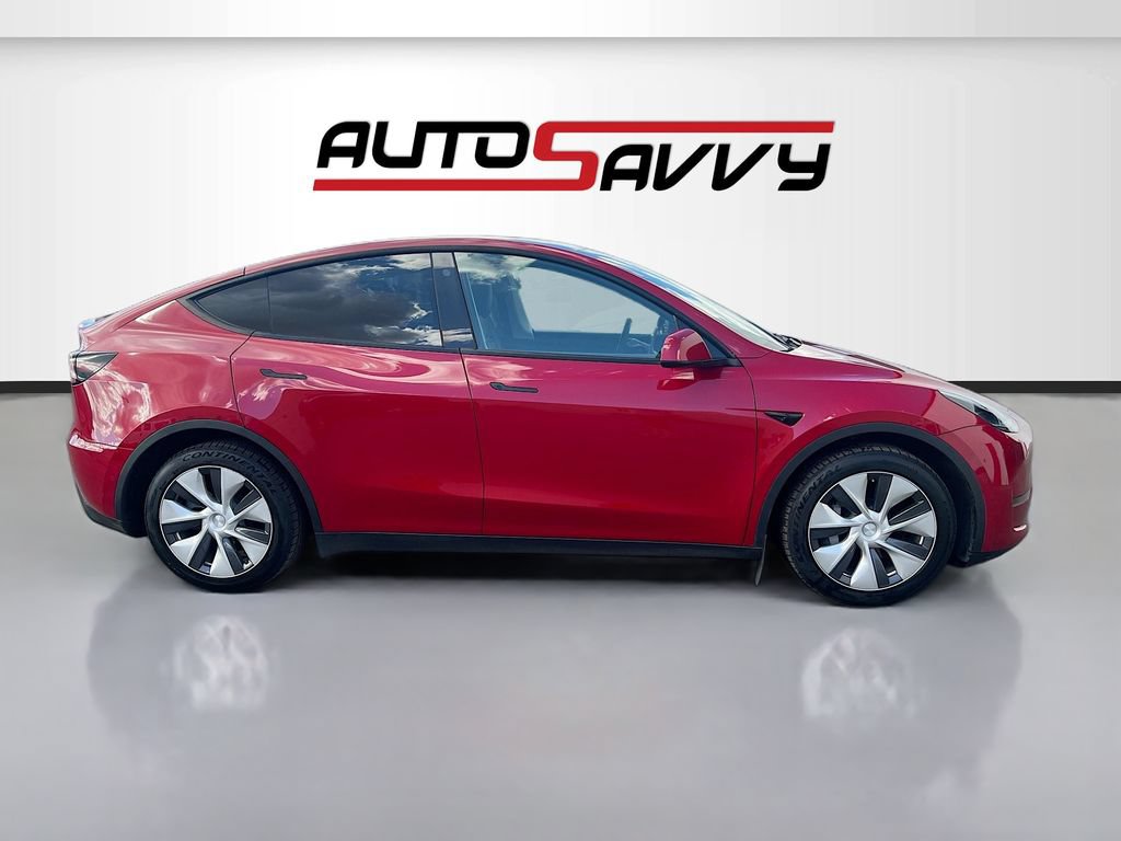 Used 2022 Tesla Model Y Long Range AWD/4WD image 8