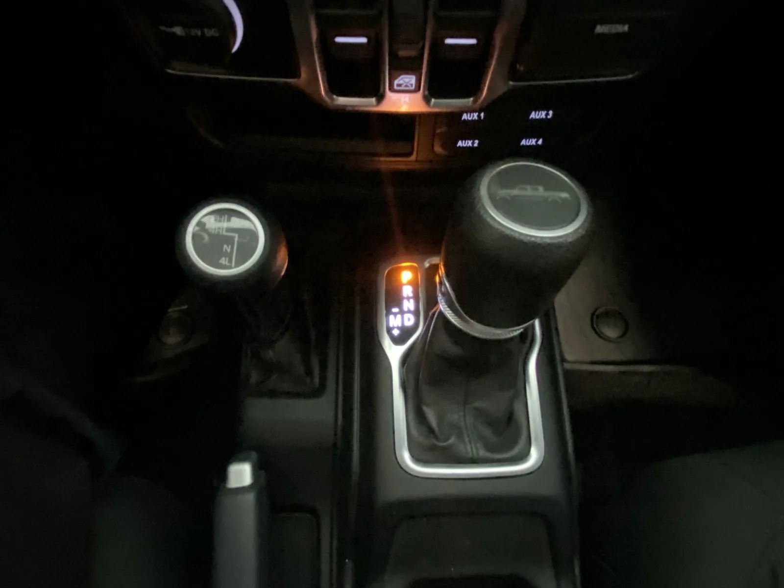 Used 2021 Jeep Gladiator Sport AWD/4WD image 33