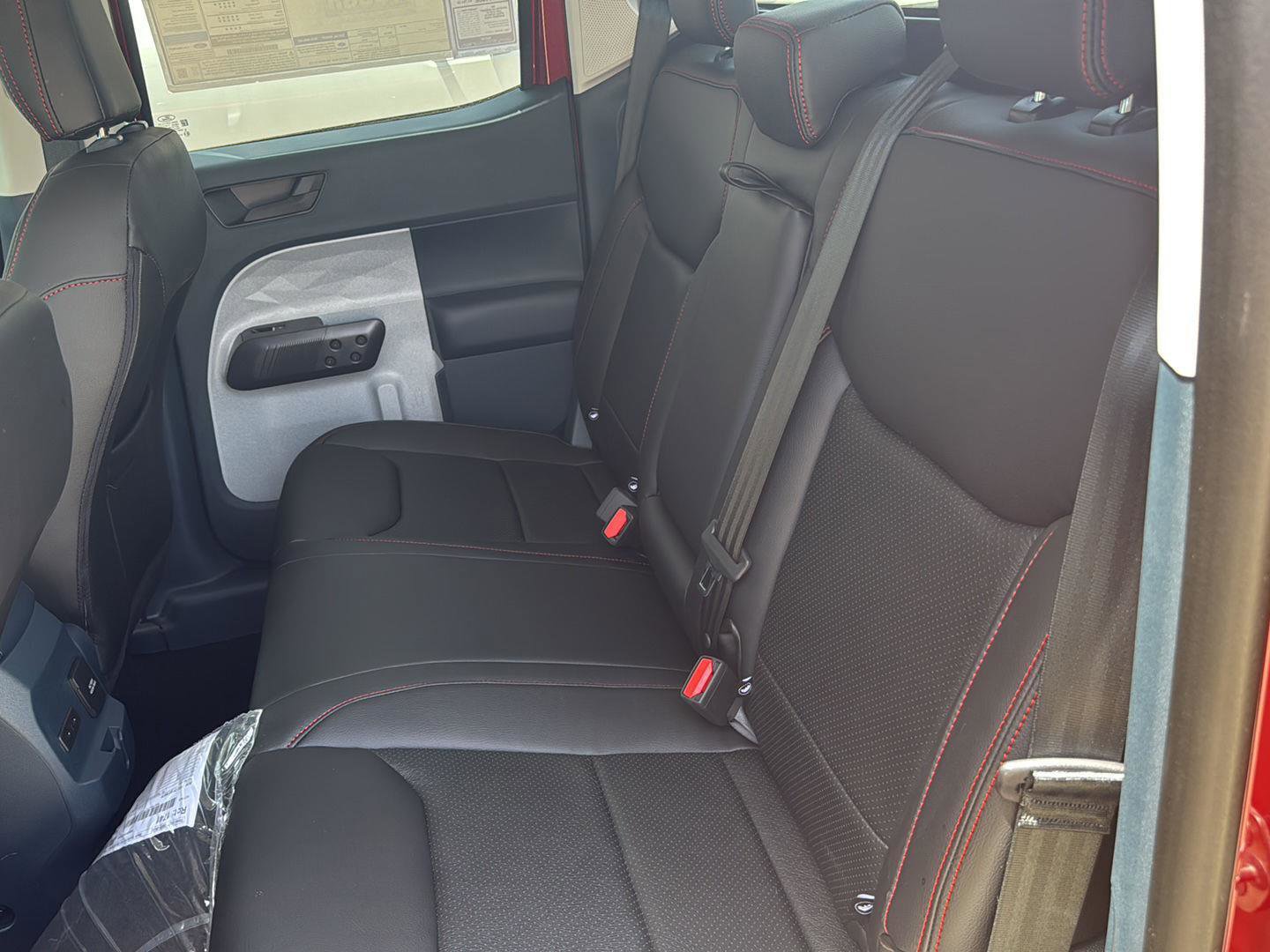 New 2025 Ford Maverick XLT w/ XLT Luxury Package image 17