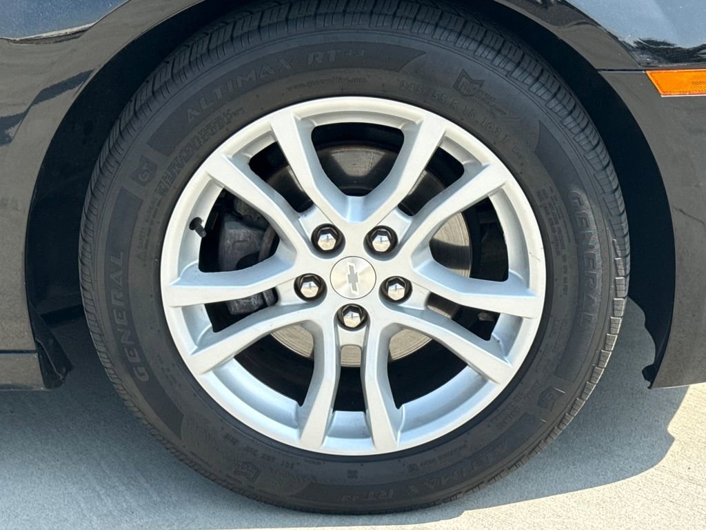 Used 2015 Chevrolet Camaro LT image 11
