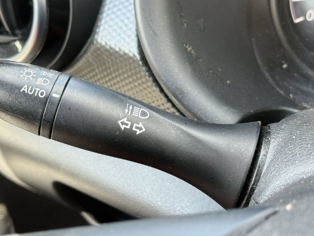 Used 2021 Nissan Kicks SV FWD image 23