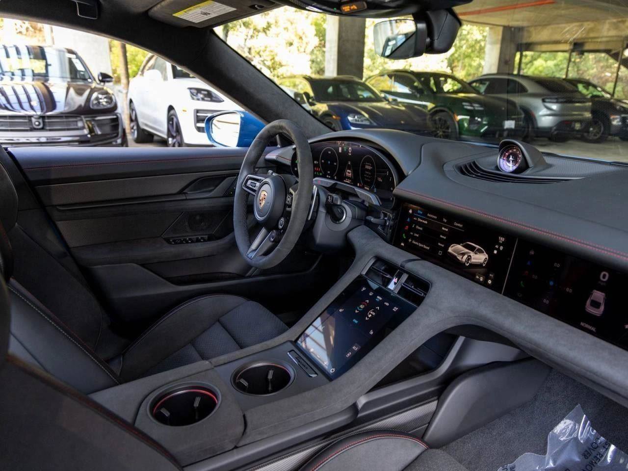 New 2025 Porsche Taycan GTS image 60