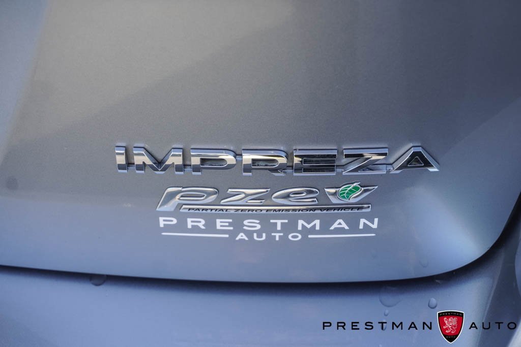 Used 2021 Subaru Impreza 2.0i Limited image 12
