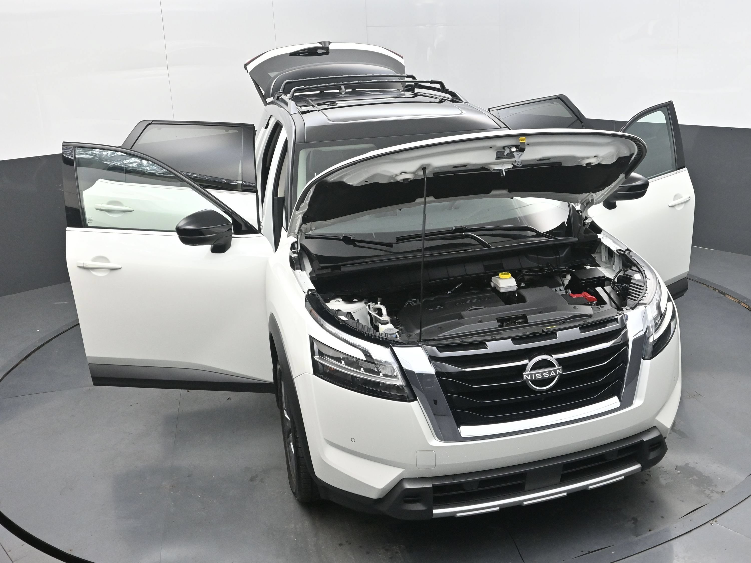 Used 2024 Nissan Pathfinder SL w/ SL Premium Package FWD image 37