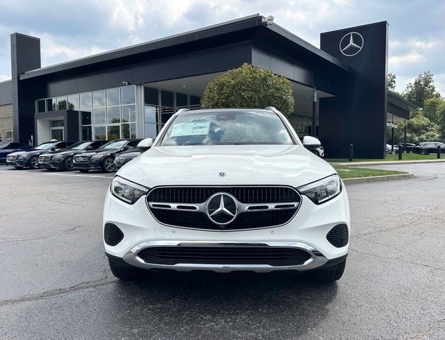 New 2027 Mercedes-Benz GLC 300 4MATIC image 3