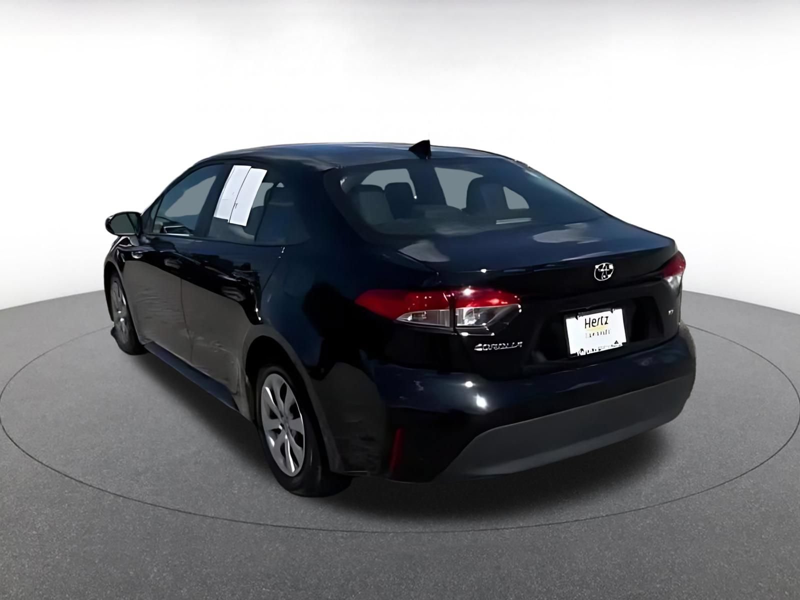 Used 2025 Toyota Corolla LE FWD image 16
