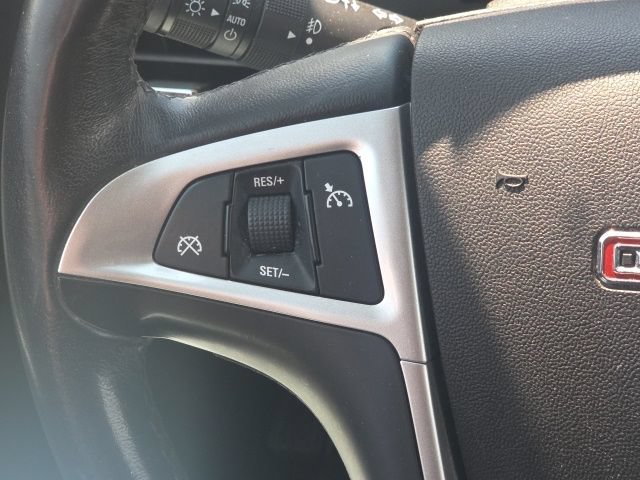 Used 2011 GMC Terrain SLT FWD image 34