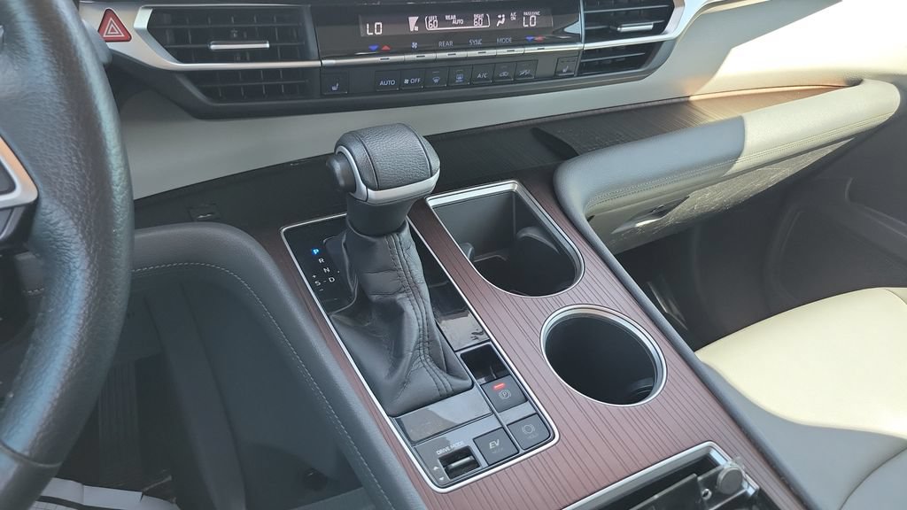 Certified 2021 Toyota Sienna XLE FWD image 17