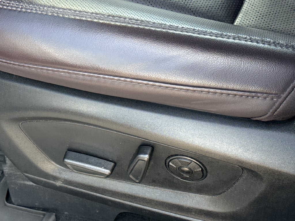 Certified 2026 Ford Explorer Platinum RWD image 25