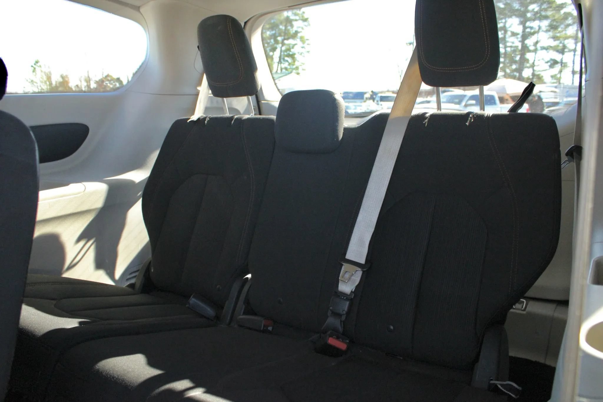 Used 2017 Chrysler Pacifica LX FWD image 14