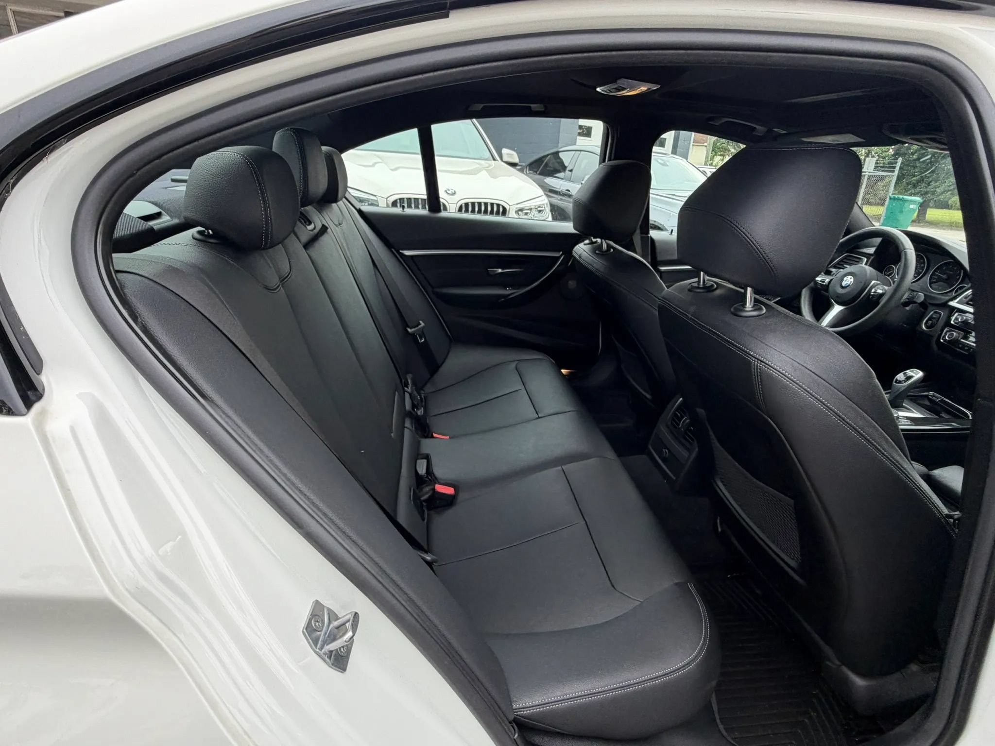 Used 2018 BMW 340i Sedan w/ Premium Package RWD image 17