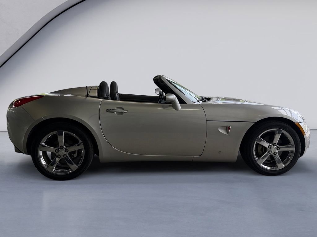 Used 2007 Pontiac Solstice Convertible w/ Premium Package image 6