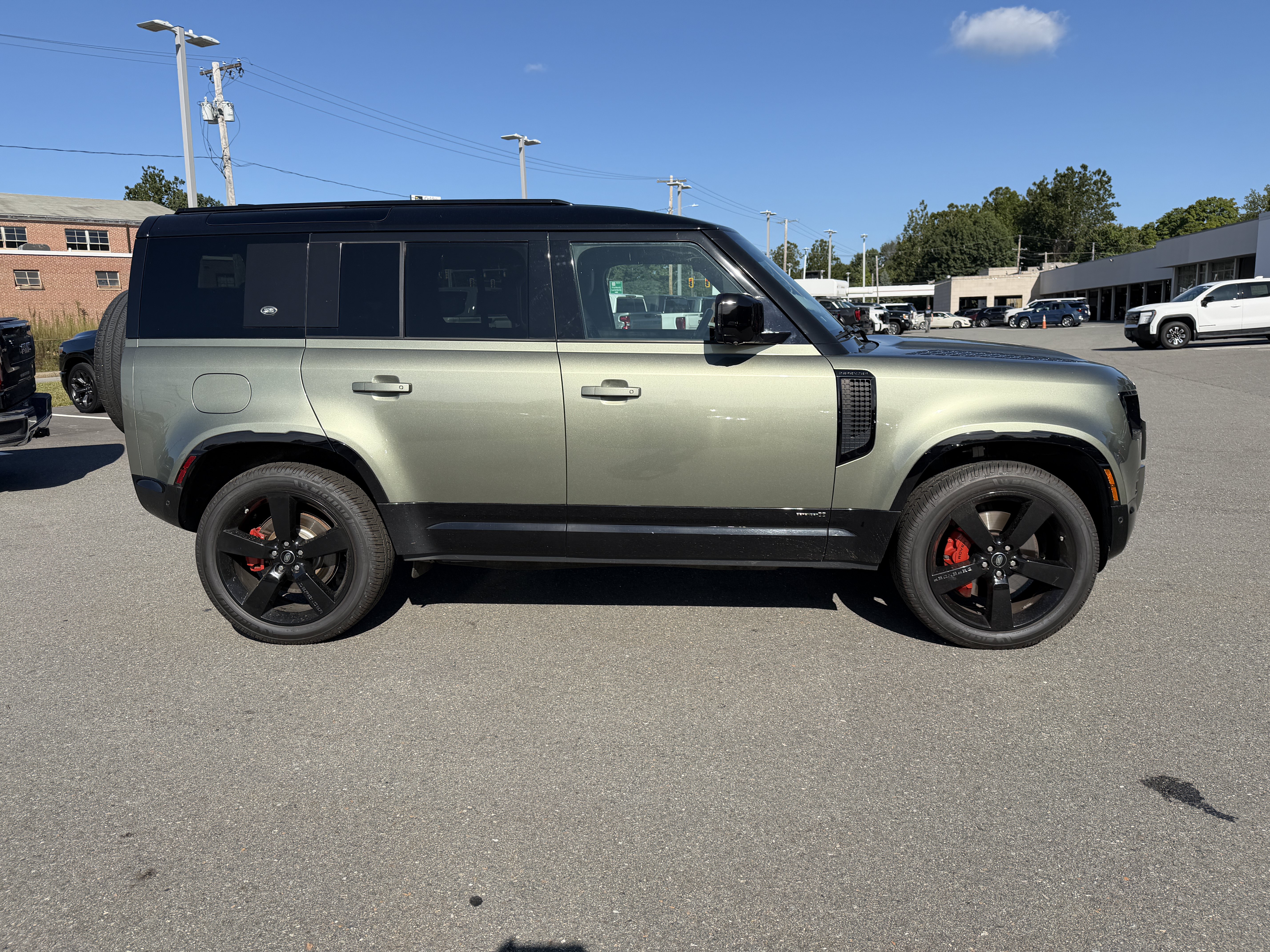 Used 2021 Land Rover Defender 110 X AWD/4WD image 23