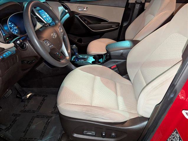Used 2017 Hyundai Santa Fe SE image 15