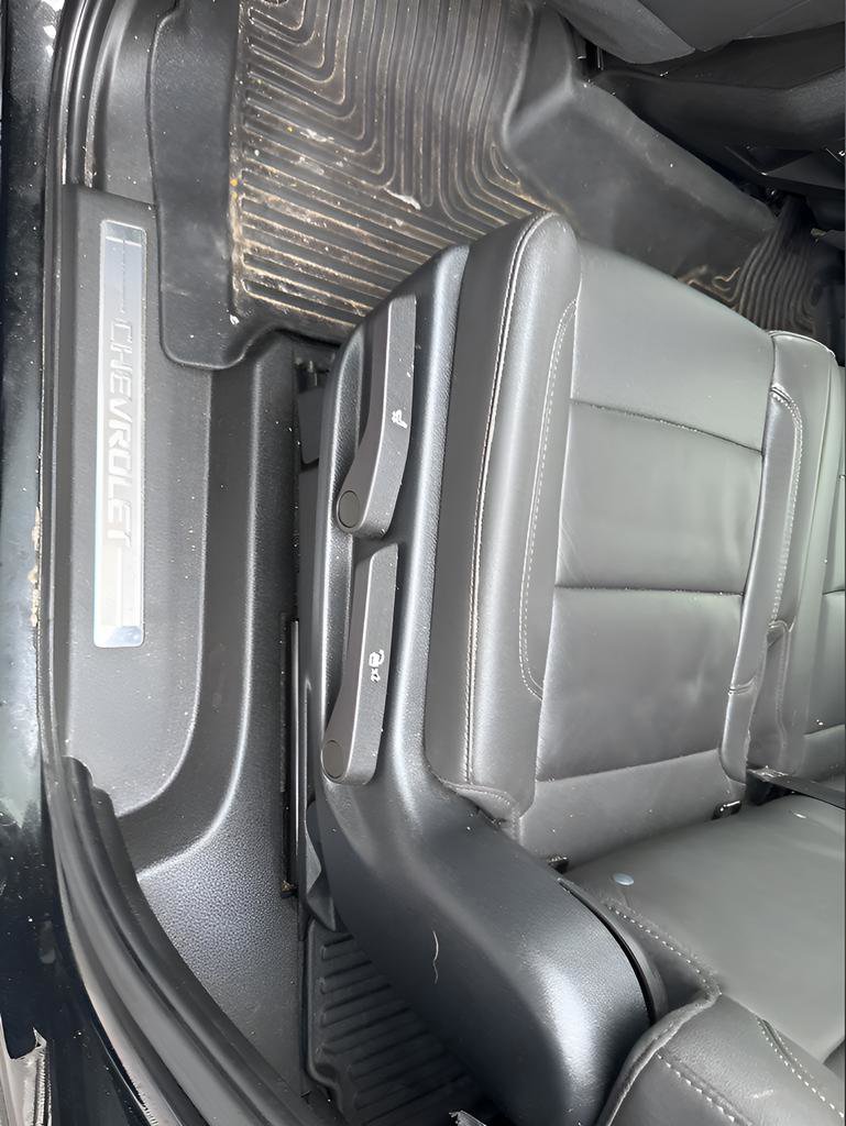 Certified 2023 Chevrolet Suburban LT image 28