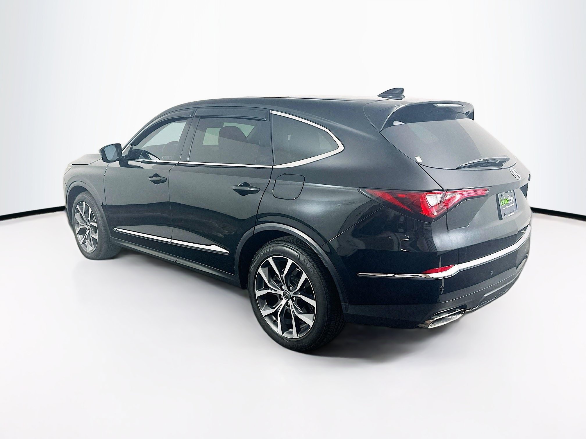 Used 2023 Acura MDX SH-AWD w/ Technology Package image 5