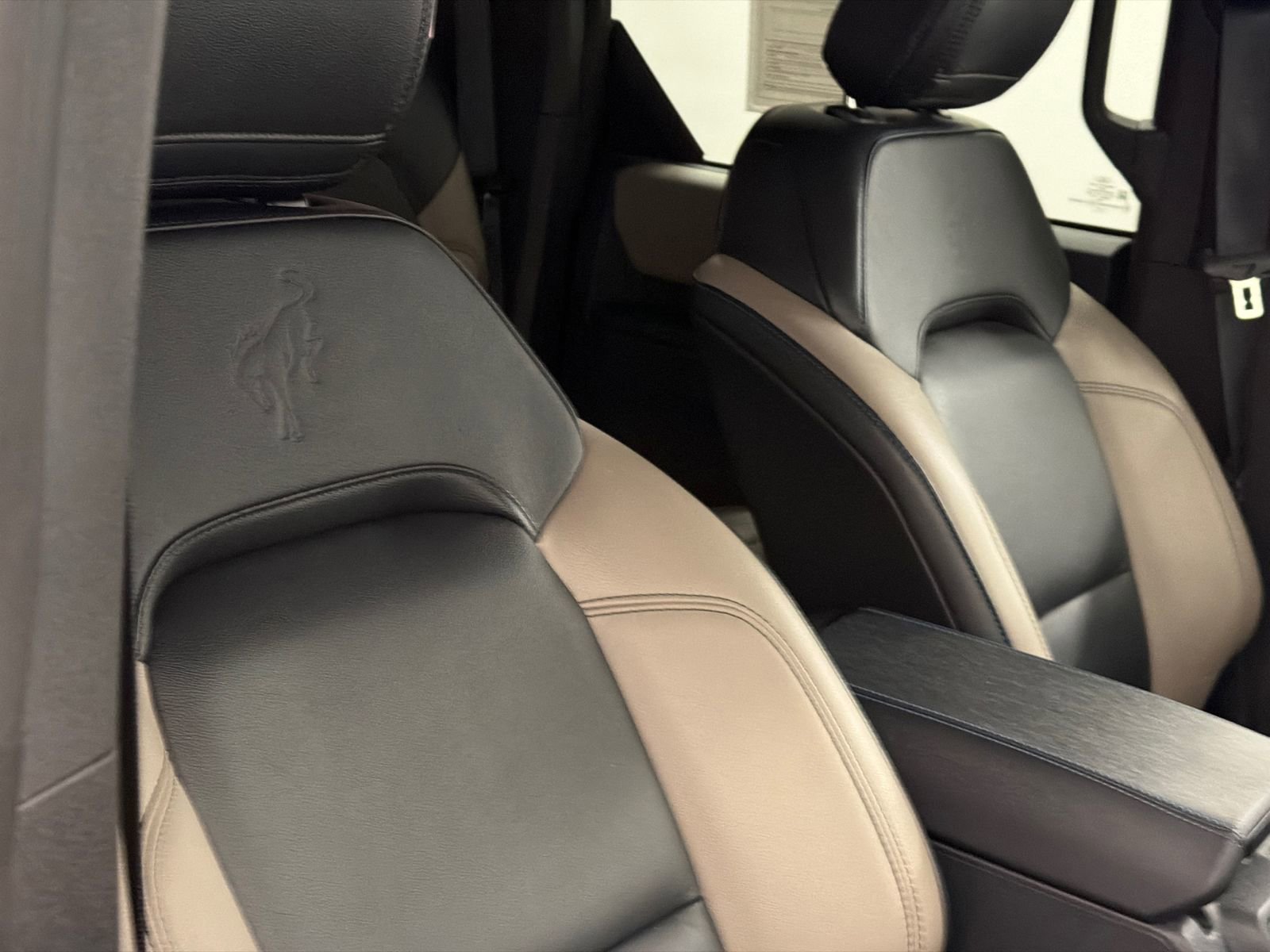 Used 2024 Ford Bronco Wildtrak image 11