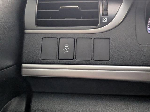 Used 2013 Toyota Camry SE image 11