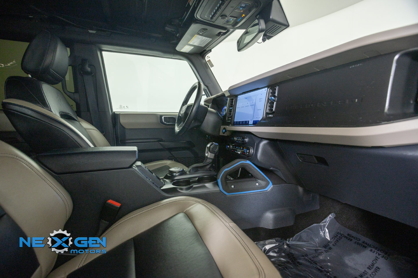 Used 2024 Ford Bronco Wildtrak AWD/4WD image 7