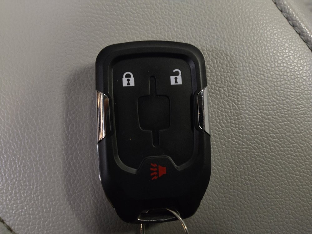 Used 2017 GMC Acadia SLE image 32