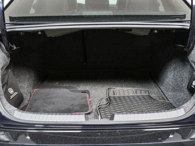 Used 2022 Volkswagen Jetta GLI Autobahn FWD image 35