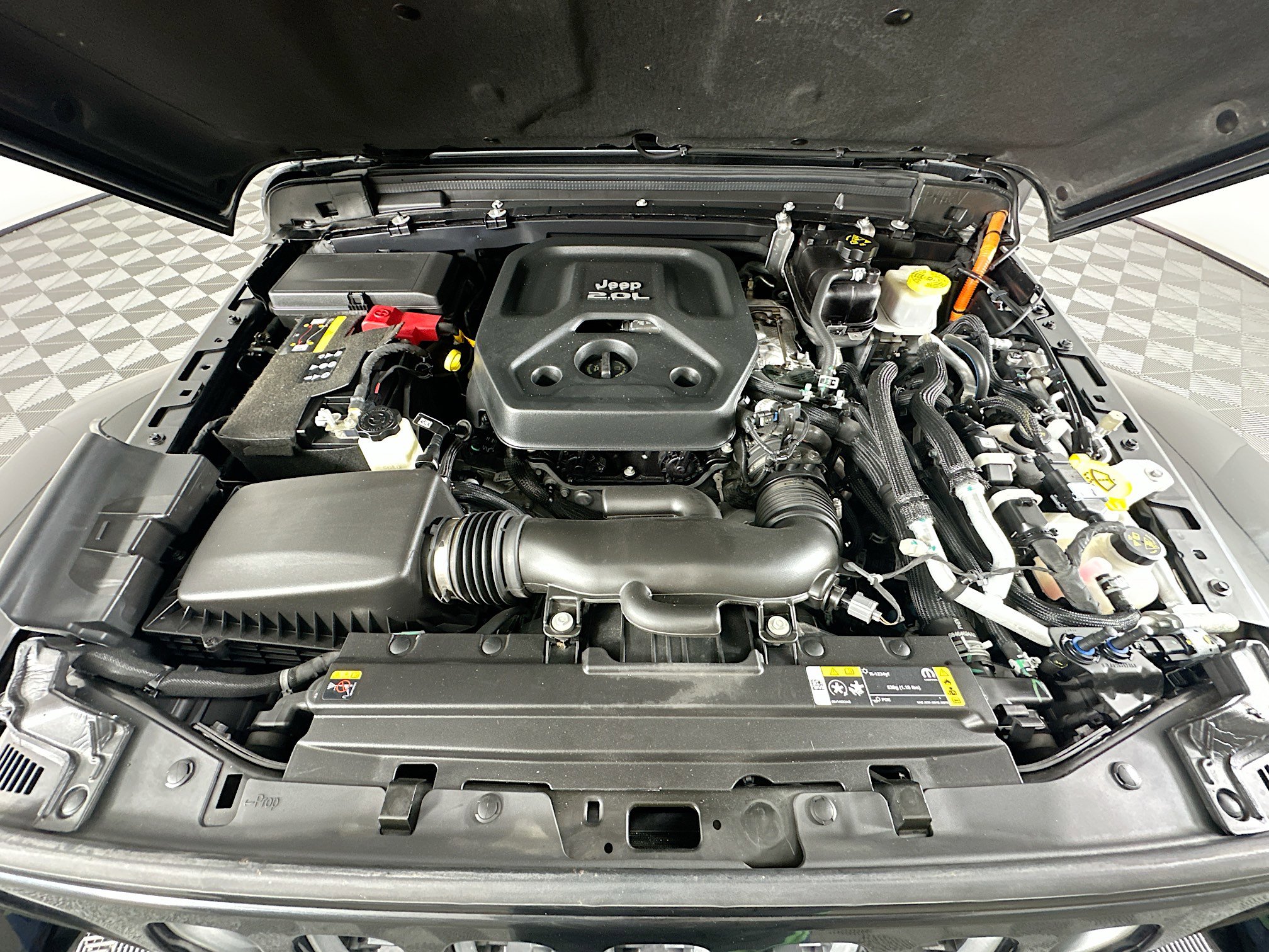 Used 2021 Jeep Wrangler Sahara w/ Cold Weather Group image 34