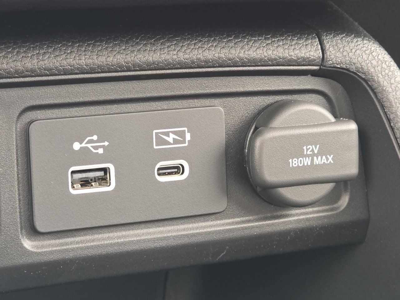 New 2025 Honda Pilot Touring image 11