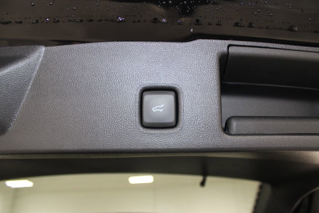 New 2025 Ford Escape SE w/ PHEV Premium Package image 35