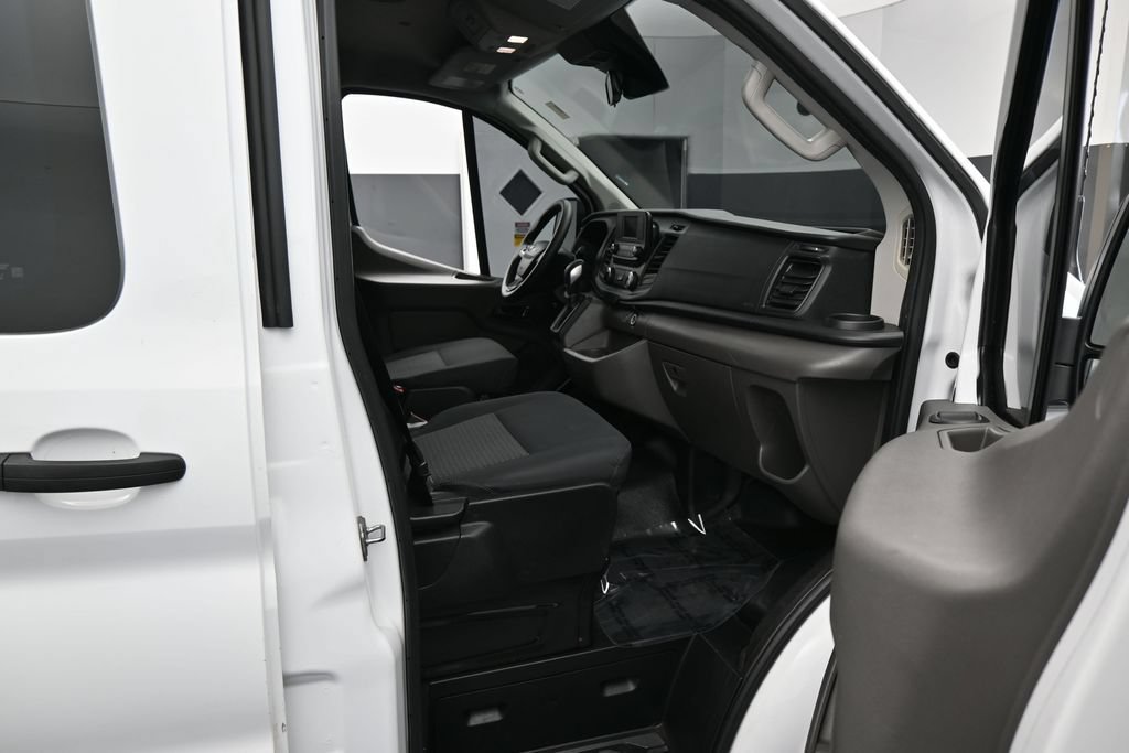 Used 2024 Ford Transit 250 Low Roof w/ Exterior Upgrade Package RWD image 29