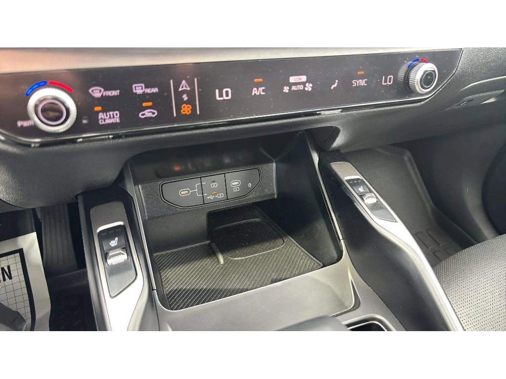 Used 2025 Kia Sorento X-Line EX AWD/4WD image 25